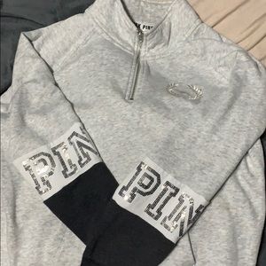 Half zip pull over